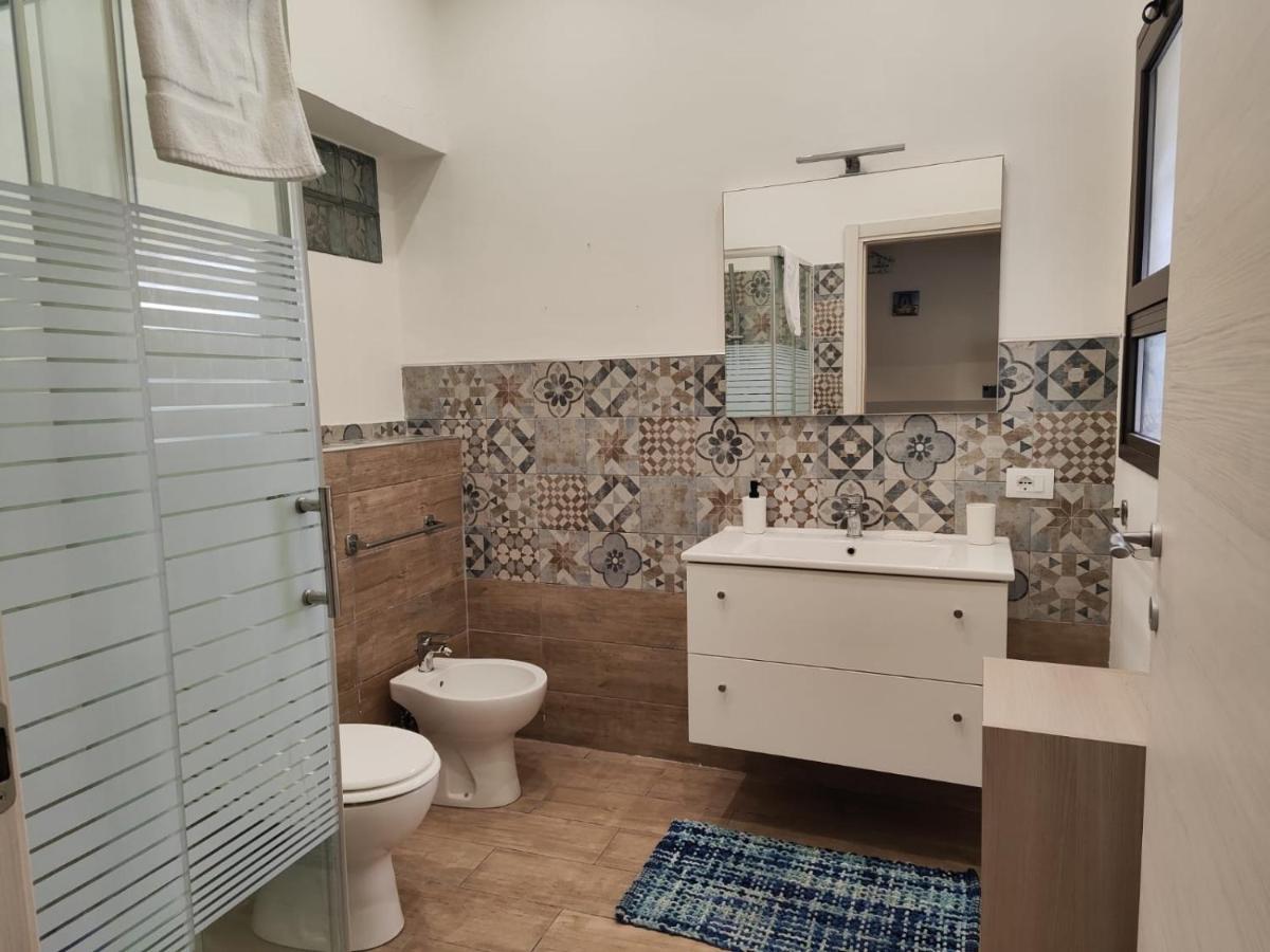 カターニアLa Casa Del Vicoloアパートメント エクステリア 写真
